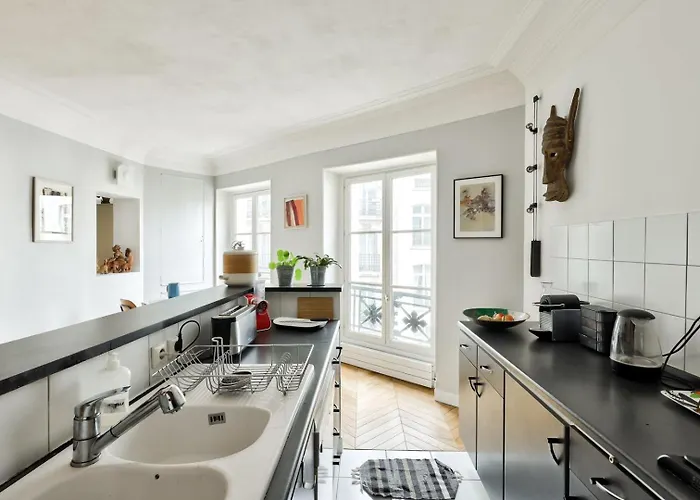 Chic Retreat, Marais דירה *