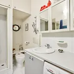 Chic Retreat, Marais
